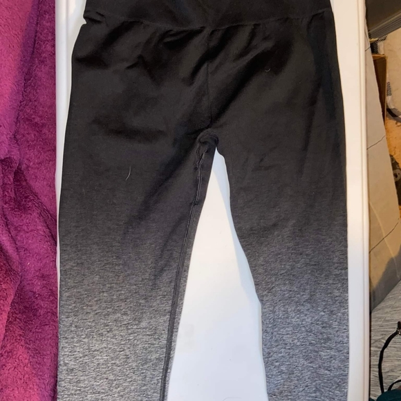 Gymshark Black/Grey Ombre Leggings - Picture 4 of 4